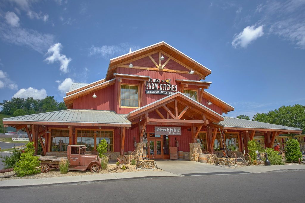 4 Reasons Why Our Sevierville Restaurant Is Perfect for Large Parties